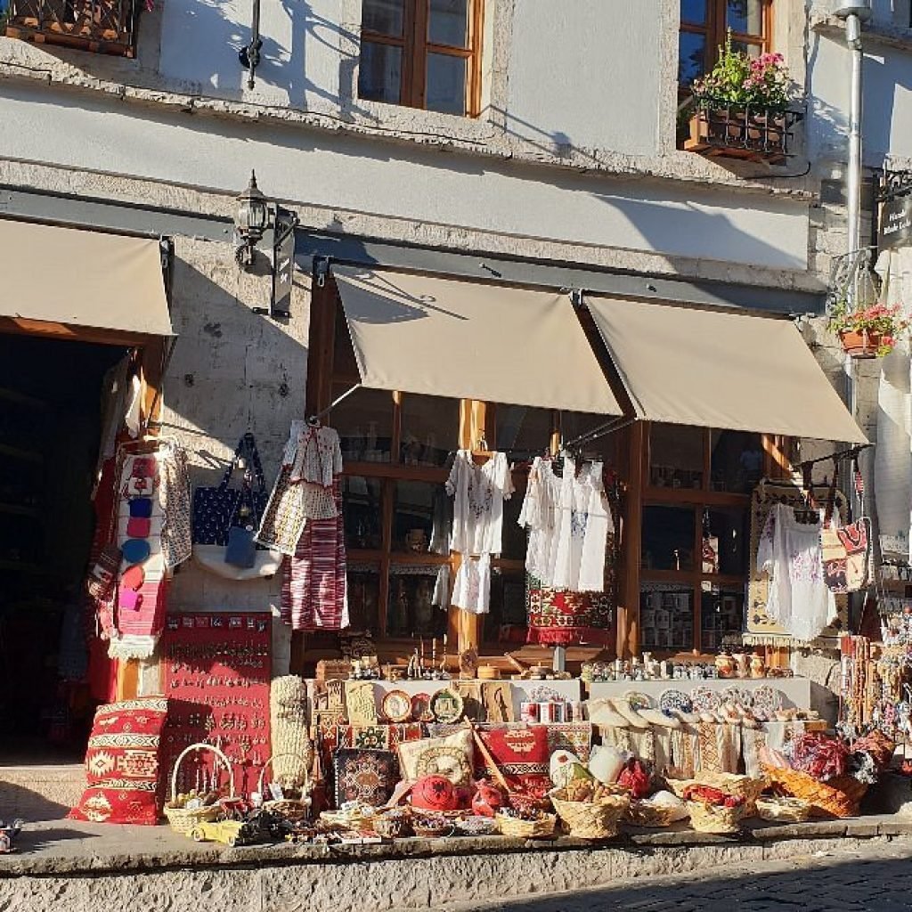 Old Bazaar ( Gjirokaster ) albaniadestination.in