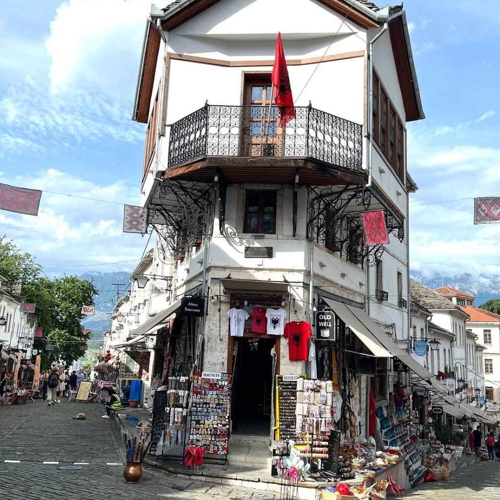 Old Bazaar ( Gjirokaster ) albaniadestination.in