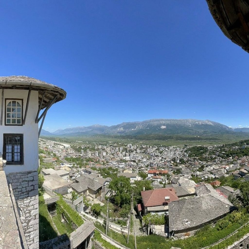 Zekate House ( Gjirokaster ) albaniadestination.in