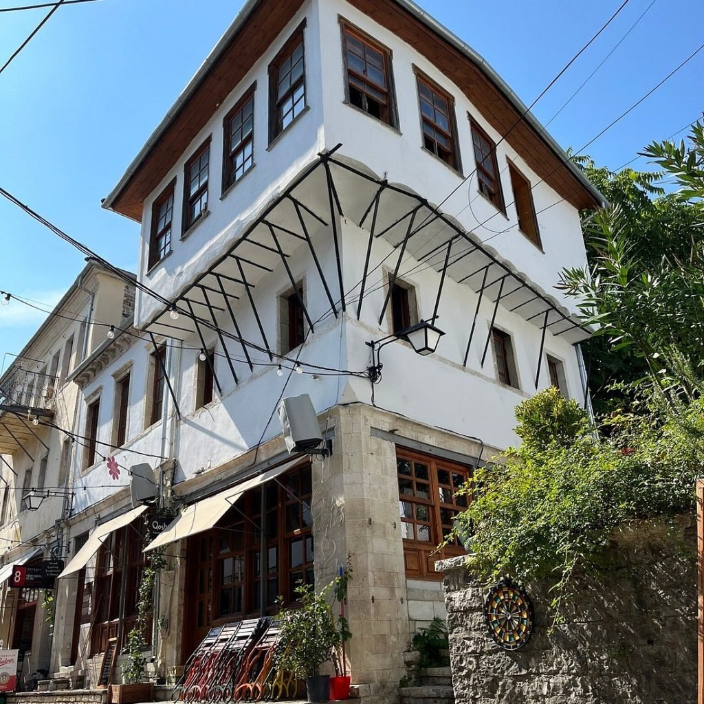 Old Bazaar ( Gjirokaster ) albaniadestination.in