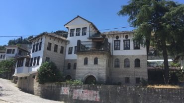 Ethnographic Museum ( Gjirokaster ) albaniadestination.in