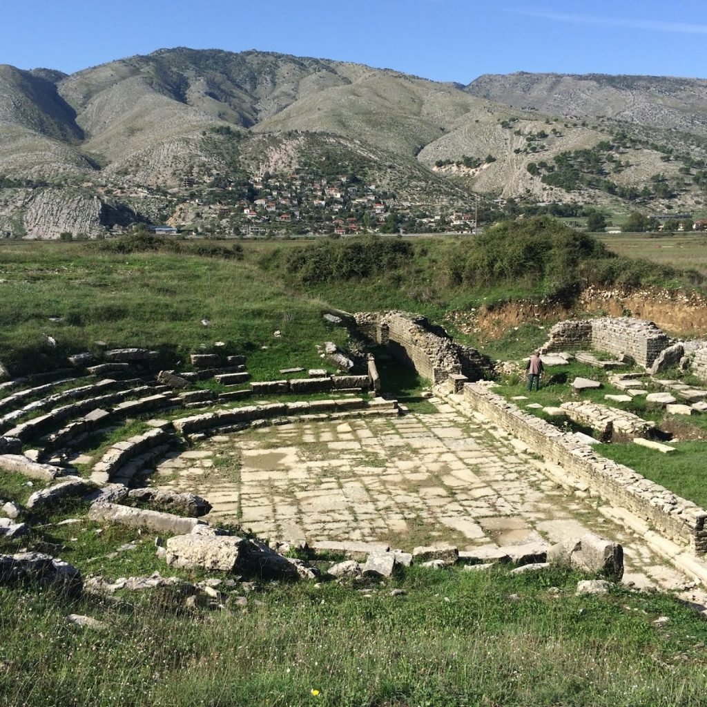 Hadrianopolis ( Gjirokaster ) albaniadestination.in