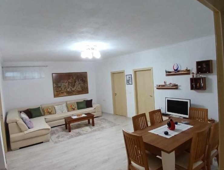 EniGuesthouse albaniadestination.in