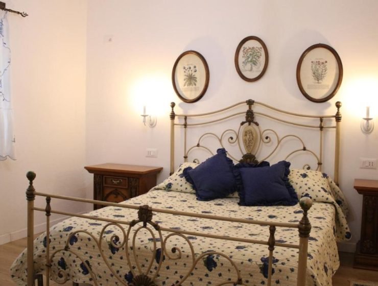 Per Mik cottage in vineyard albaniadestination.in