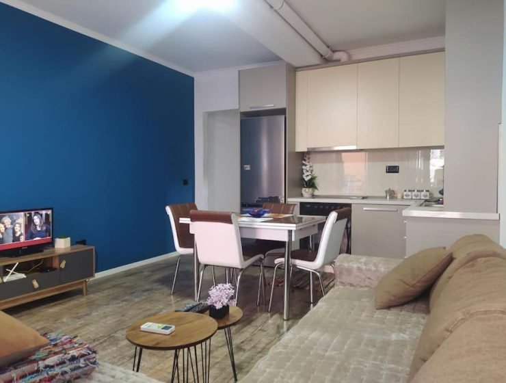 Lovely 1-Bedroom condo in Tiranë albaniadestination.in