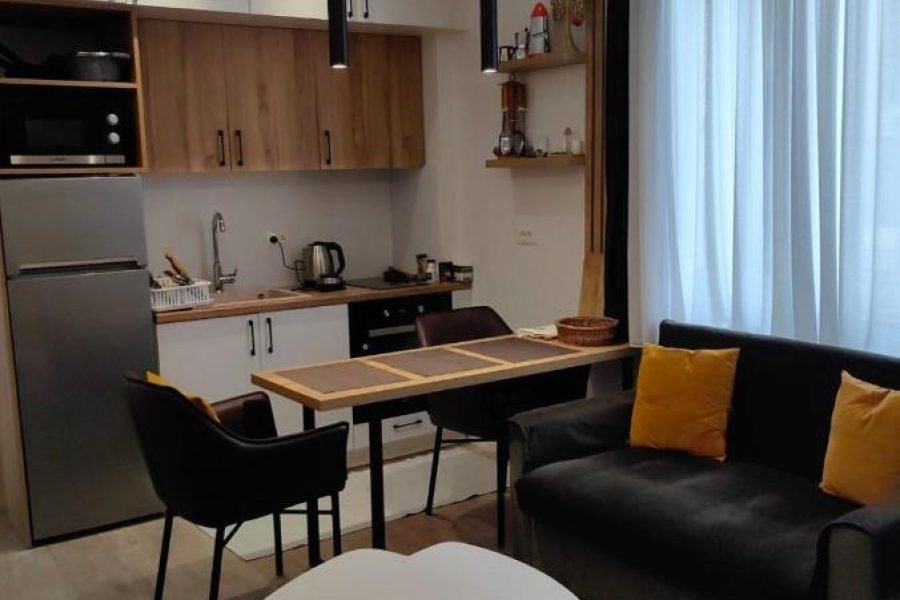 2A New Bazaar Apartment albaniadestination.in