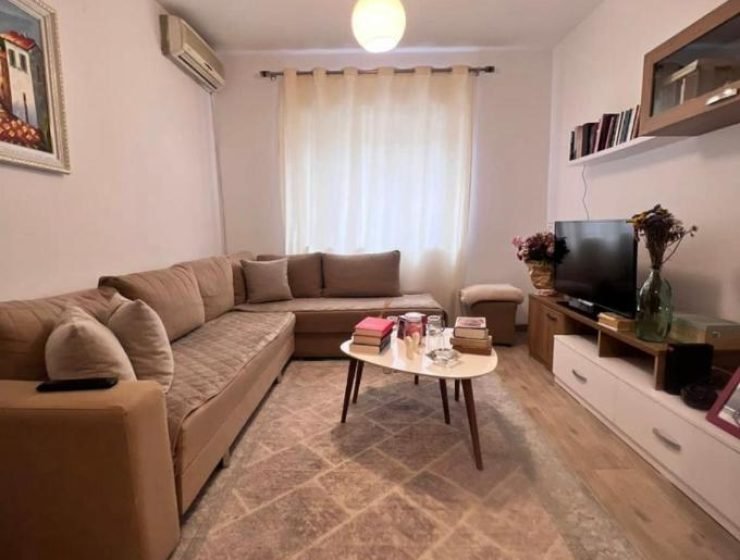 21 Dhjetori Apartment albaniadestination.in
