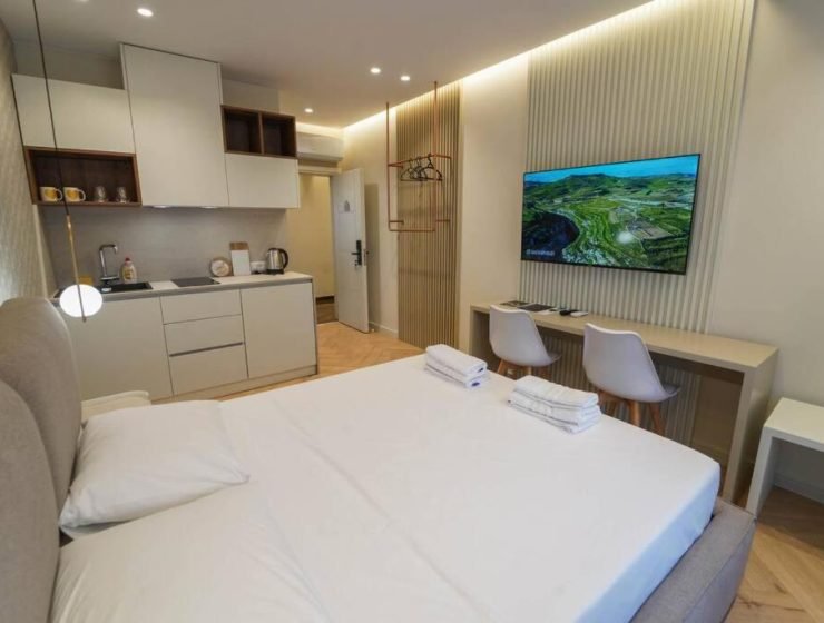 2 Steps from city center apt 3 3 albaniadestination.in